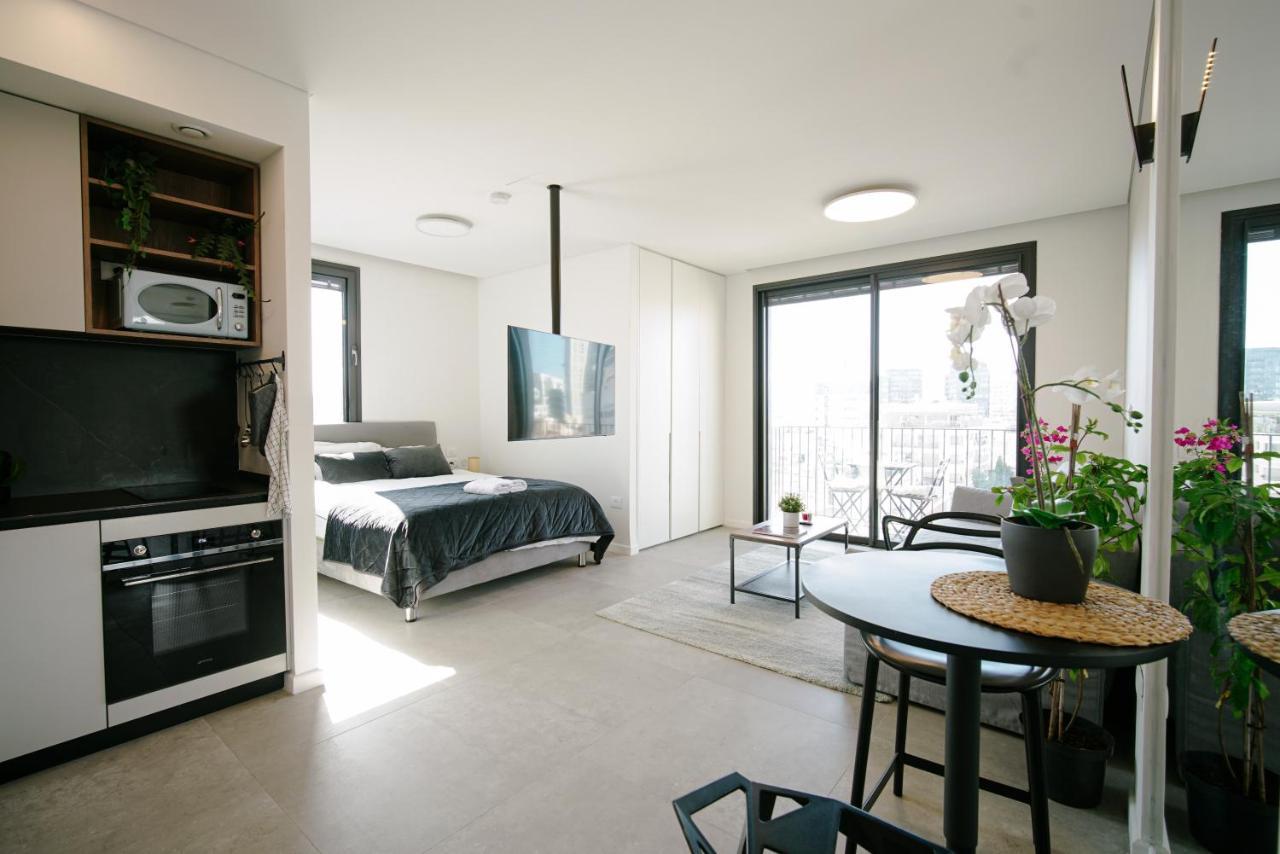 Herzl Luxury Hotel By Nimizz Tel Aviv Buitenkant foto
