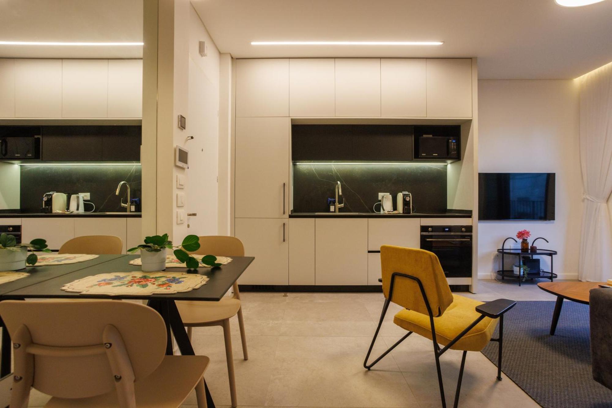 Herzl Luxury Hotel By Nimizz Tel Aviv Buitenkant foto