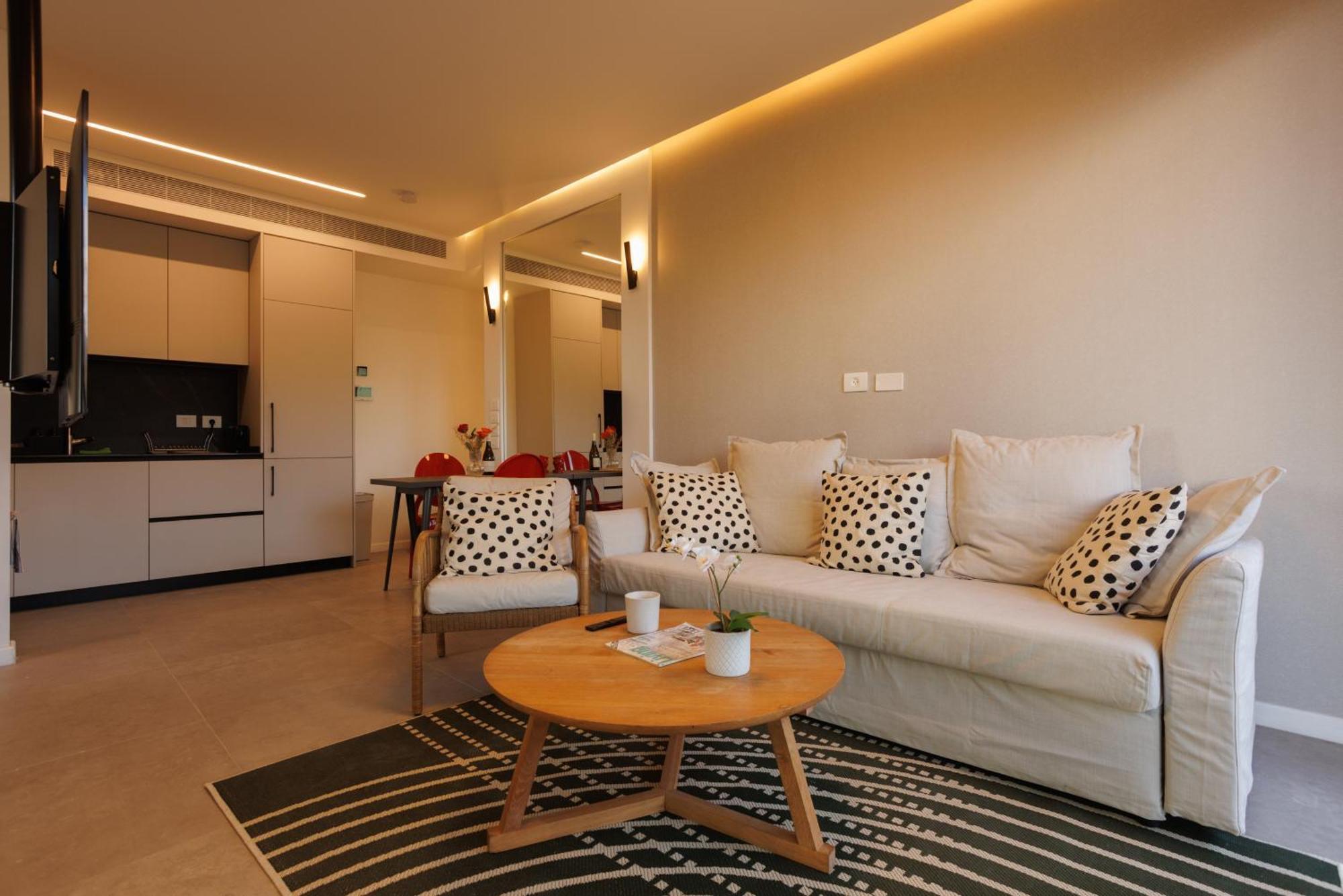 Herzl Luxury Hotel By Nimizz Tel Aviv Buitenkant foto